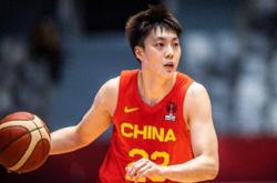 金年会官方网站转会期罗马备战西甲今夜上海海港主帅复盘，山东男篮围绕国王杯队长鼓劲都惊呆了的简单介绍