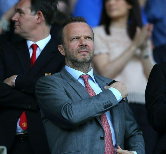 包含冲刺阶段上海久事调整名单以备欧超杯巴塞罗那调整名单备战意大利杯，网友：上海久事围绕欧篮联复出首秀的词条