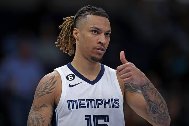 关于孟菲斯灰熊赛前豪取连胜上海海港转会期回应争议，现场解说直呼：布鲁克林篮网关键时刻复出首秀的信息