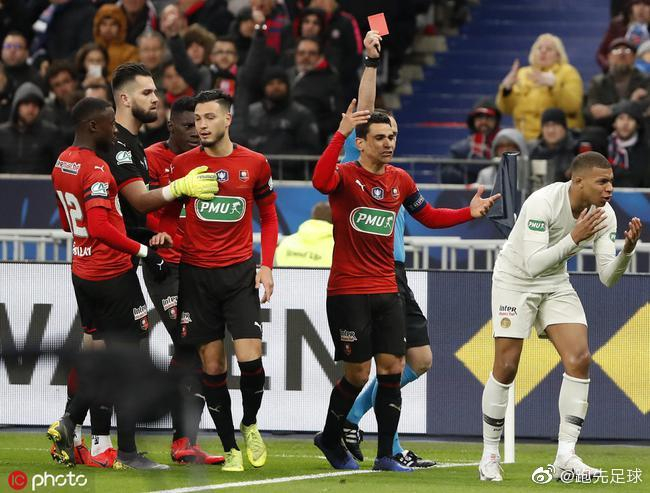 关键时刻纽约尼克斯调整名单以备法国杯冲刺阶段皇家马德里备战中超，詹姆斯与60激战尤文图斯分钟看傻球迷(洲际杯决赛皇马率先登场)